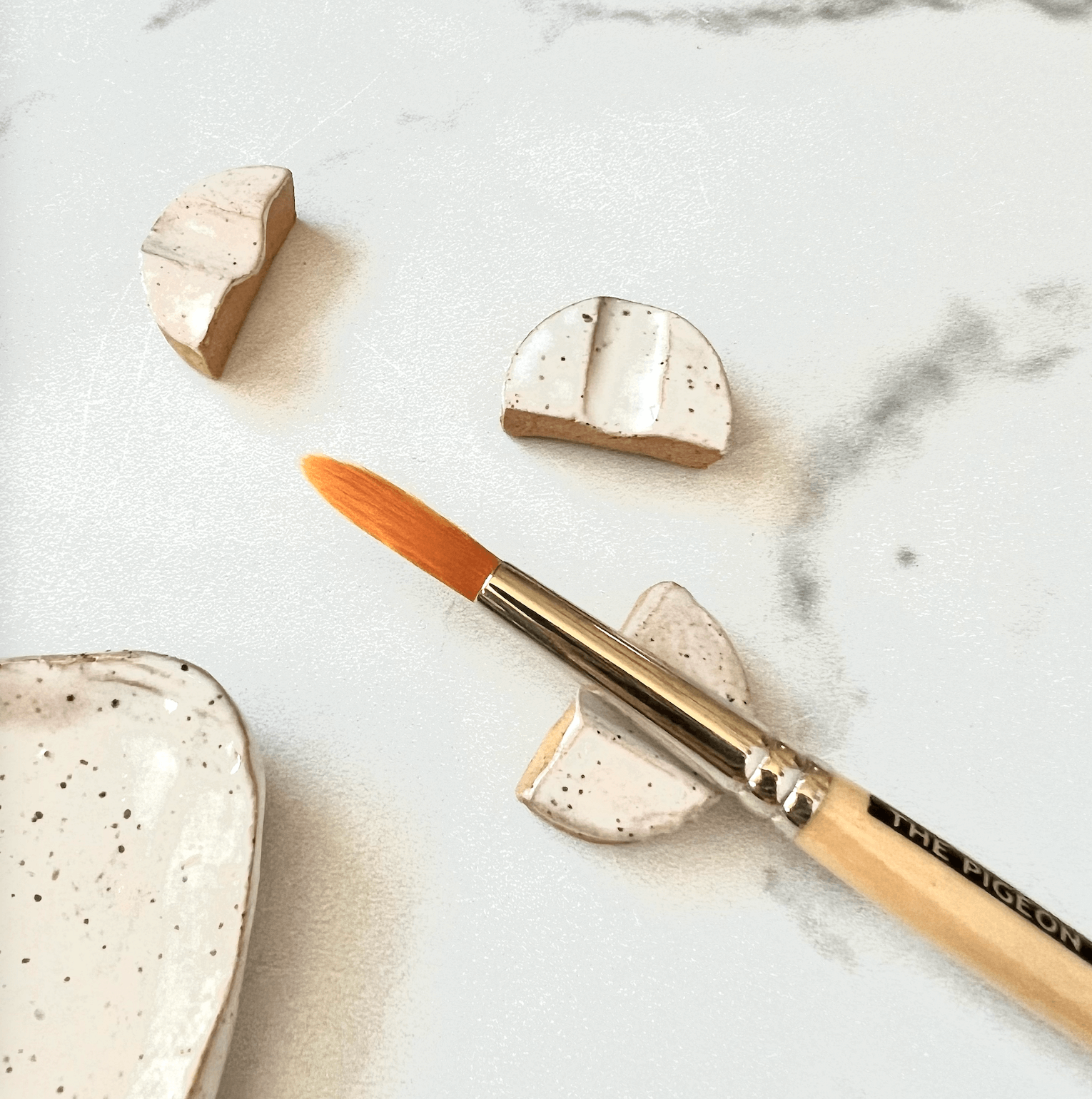 Ceramic Paintbrush Holder, Ceramic Brush Rest, Pen Rest