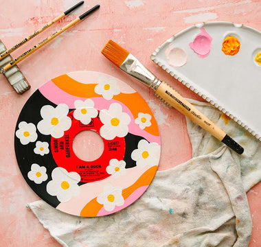 How to paint on a vinyl record